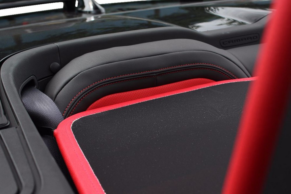 CHR2CA6CD Cabriolet wind deflector Chevrolet Camaro 6 Convertible 2016-present Red (4)