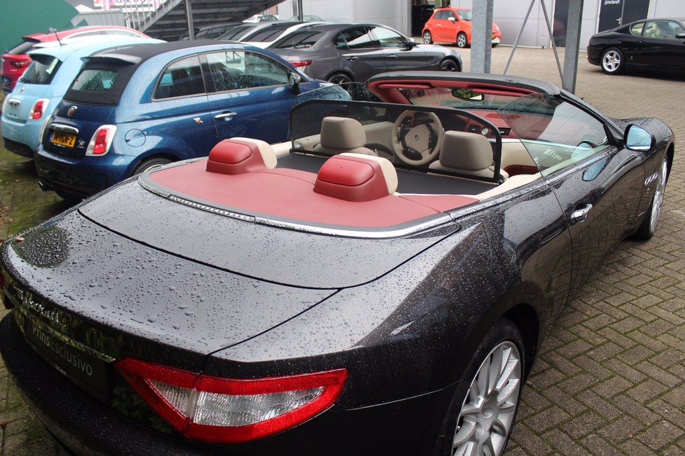 MAS1GCCD Cabriolet wind deflector Maserati GranCabrio 2010-present Black (7)