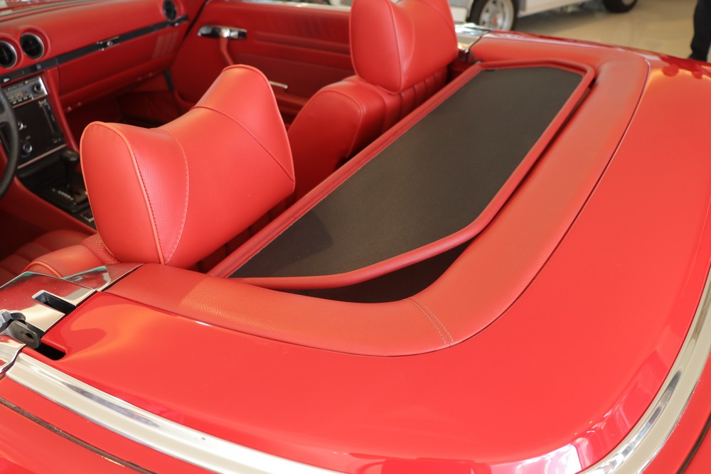 MB2SLCD Cabriolet wind deflector Mercedes-Benz SL (R107) 1971-1989 Red (4)