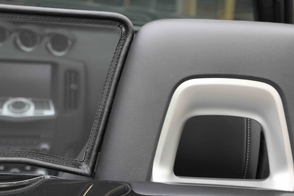 NIS1370CD Cabriolet wind deflector Nissan 370Z Roadster (Z34) 2009-present Black (4)