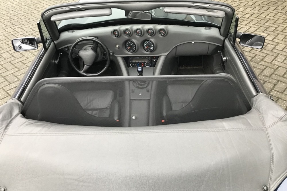 WIE3MF30CD Cabriolet wind deflector Wiesmann Roadster (MF4) 2003-present Black (9)