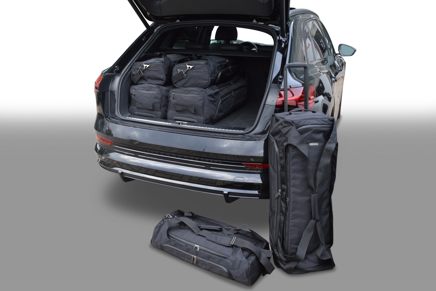Travel bag set suitable for Audi Q8 e-tron (GE) 2022-present Pro.Line