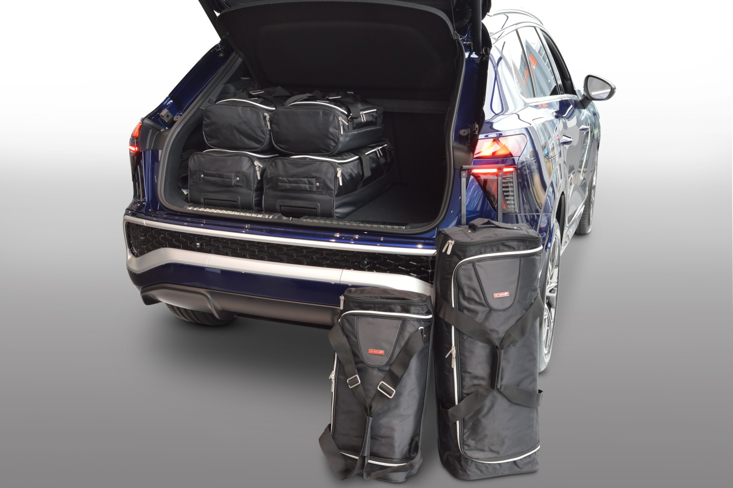 Travel bag set suitable for Audi Q3 (FJ) 2025-present Original Travel bag set suitable for Audi Q3 (FJ) 2025-present Original
