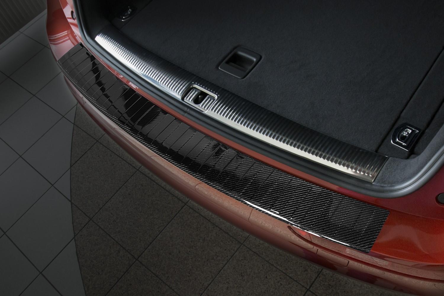 Rear bumper protector Audi Q5 (8R) carbon