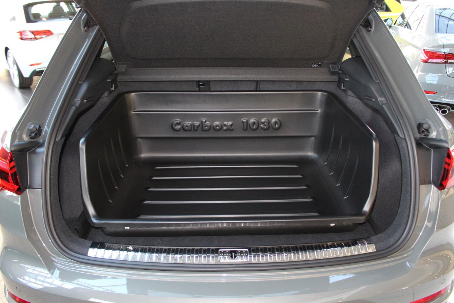 Kofferbakschaal geschikt voor Audi Q3 (F3) 2018-heden Carbox Classic YourSize 99 x 70 hoogwandig