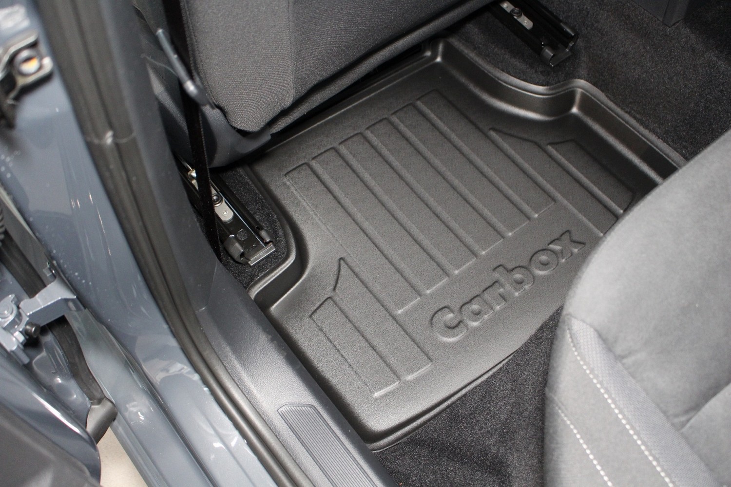 Car mats Audi A3 (8V) 2012-2020 3 & 5-door hatchback Carbox Floor PE rubber (4)