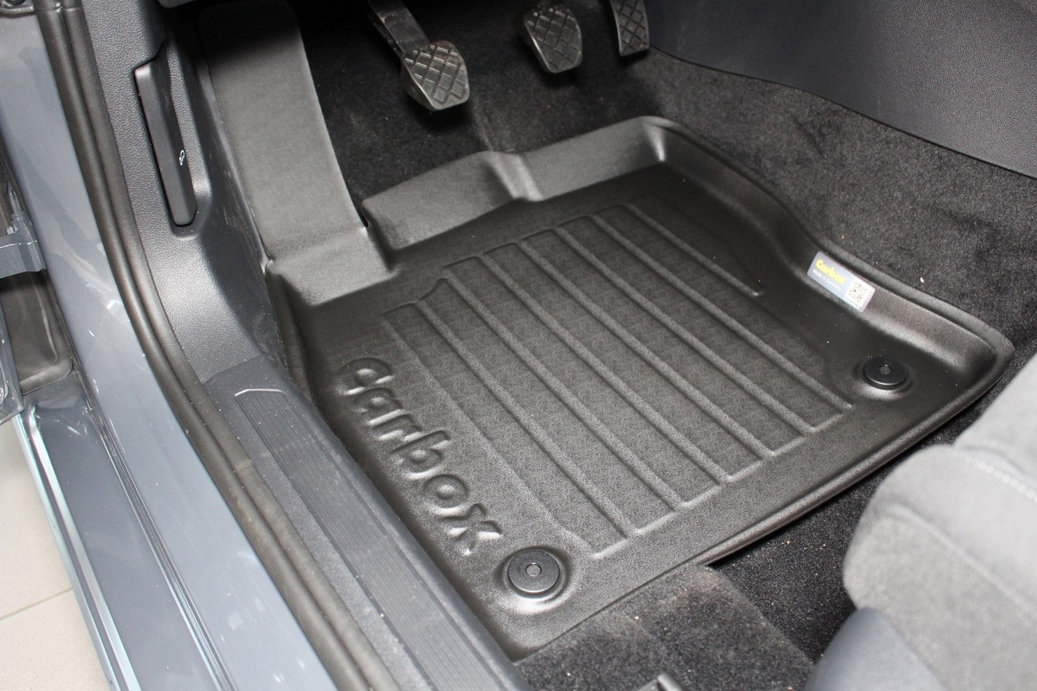 Car mats Audi A3 (8V) 2012-2020 3 & 5-door hatchback Carbox Floor PE rubber (2)