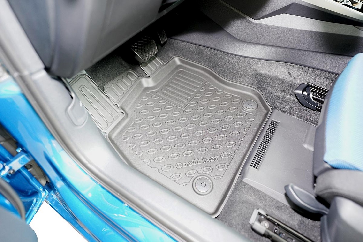 Car mats suitable for Audi A3 Limousine (8Y) 2020-present 4-door saloon Cool Liner PE/TPE rubber (AUD4A3FM-C) (2) Car mats suitable for Audi A3 Limousine (8Y) 2020-present 4-door saloon Cool Liner PE/TPE rubber (AUD4A3FM-C) (2)