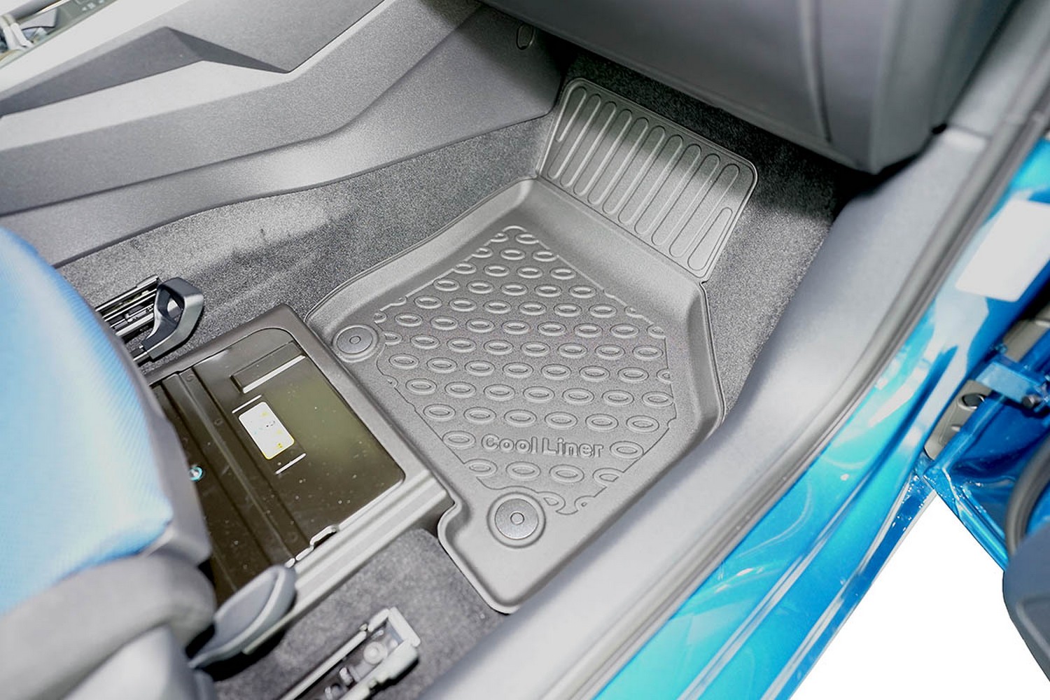 Car mats suitable for Audi A3 Limousine (8Y) 2020-present 4-door saloon Cool Liner PE/TPE rubber (AUD4A3FM-C) (3) Car mats suitable for Audi A3 Limousine (8Y) 2020-present 4-door saloon Cool Liner PE/TPE rubber (AUD4A3FM-C) (3)