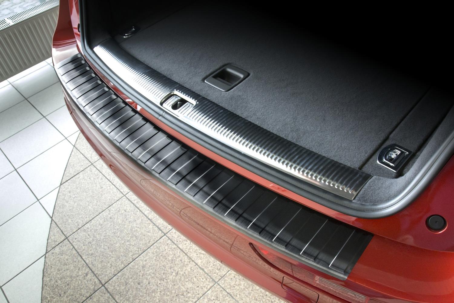 Ladekantenschutz Audi Q5 | Hochglanz schwarz (8R) Edelstahl CPE