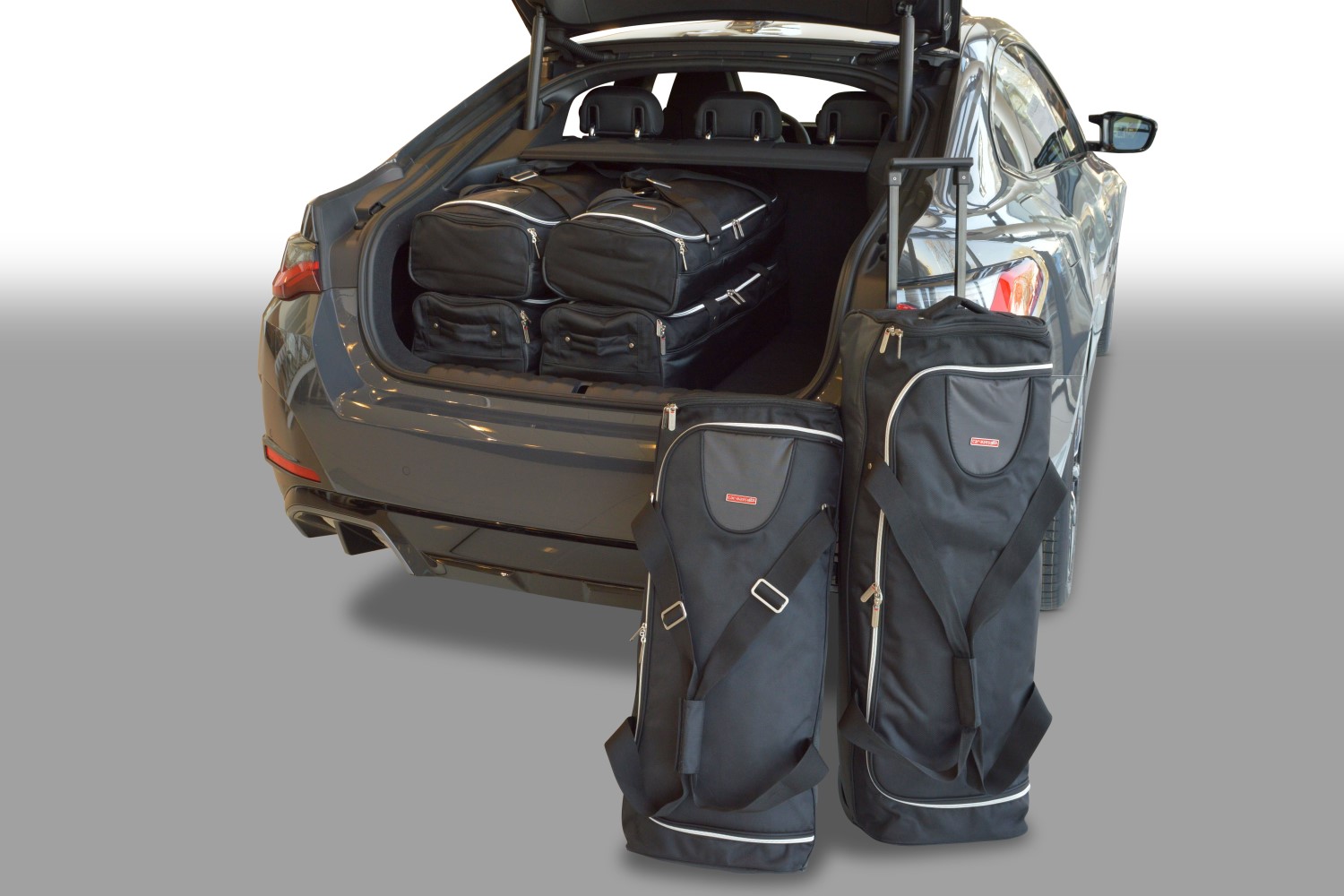 Kofferraummatte für BMW i4 G26 2021+, Kofferraummatte aus Leder,  Kofferraumwanne Autoschutzinnenraum Hohe Seite,red-Black : : Auto  & Motorrad