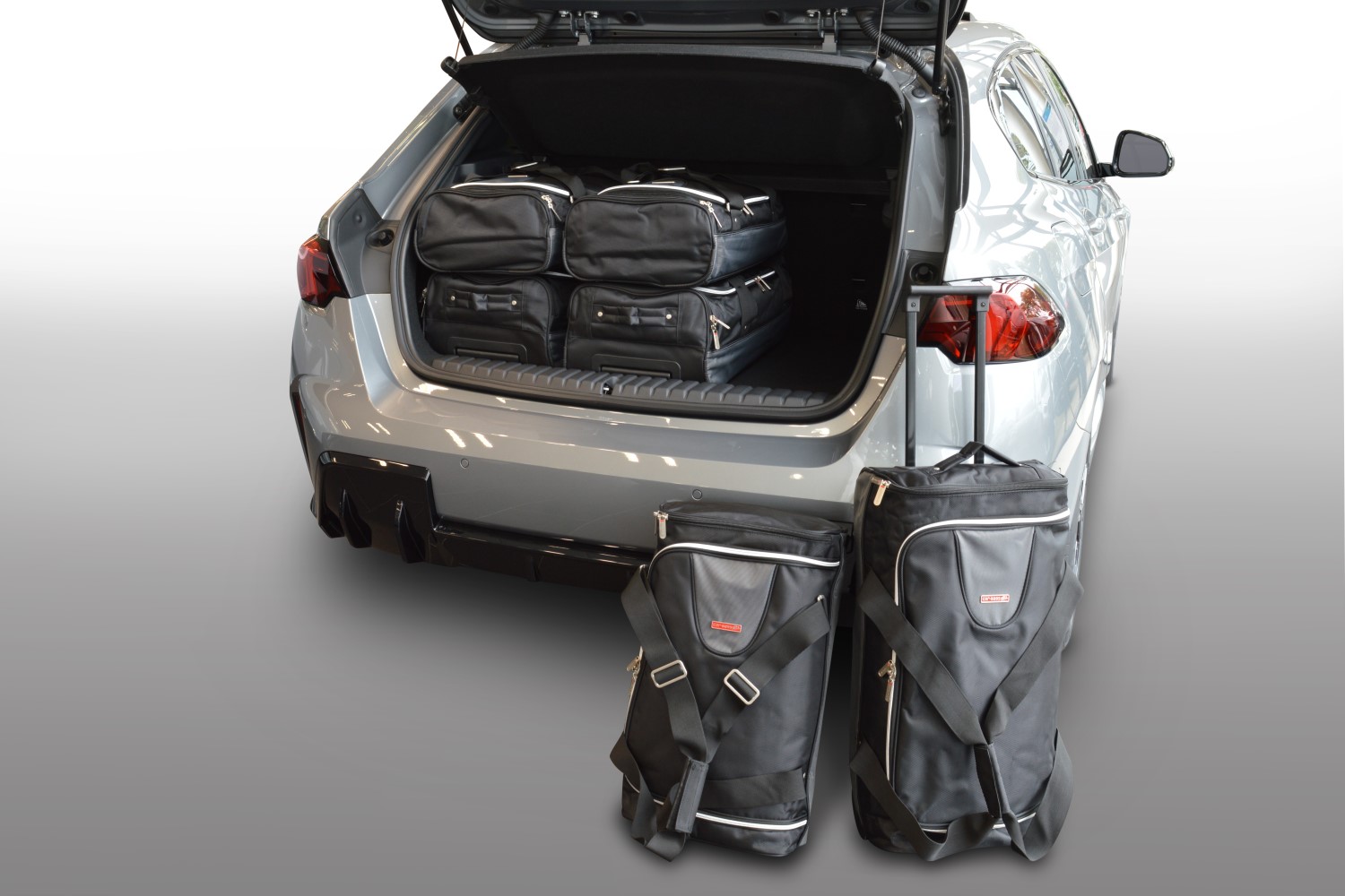 Travel bag set suitable for BMW 1 Series (F70) 2024-present 5-door hatchback