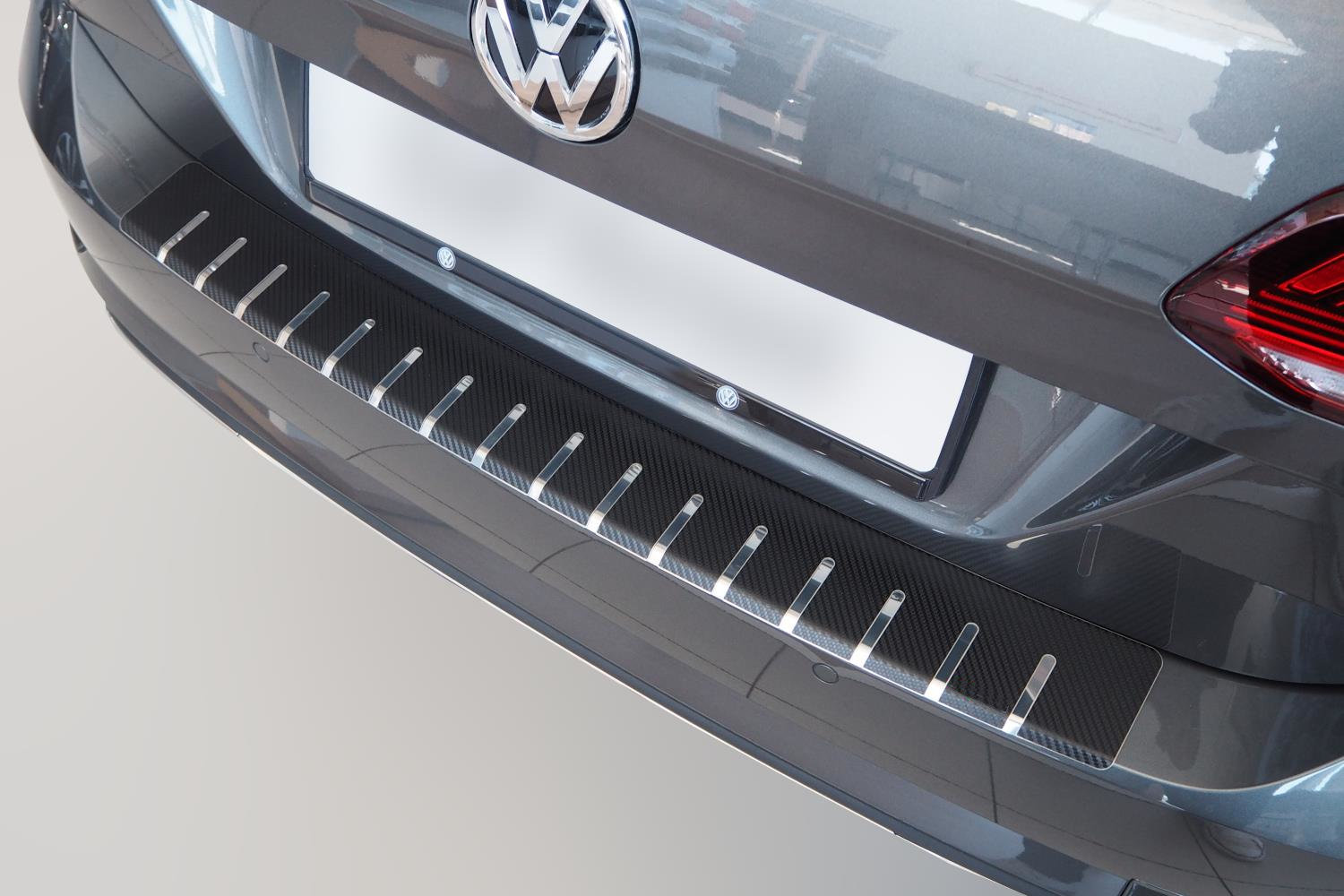 Protection de seuil de coffre convient à Toyota Camry (XV70) 2019-présent 4 portes tricorps acier inox - feuille de carbone