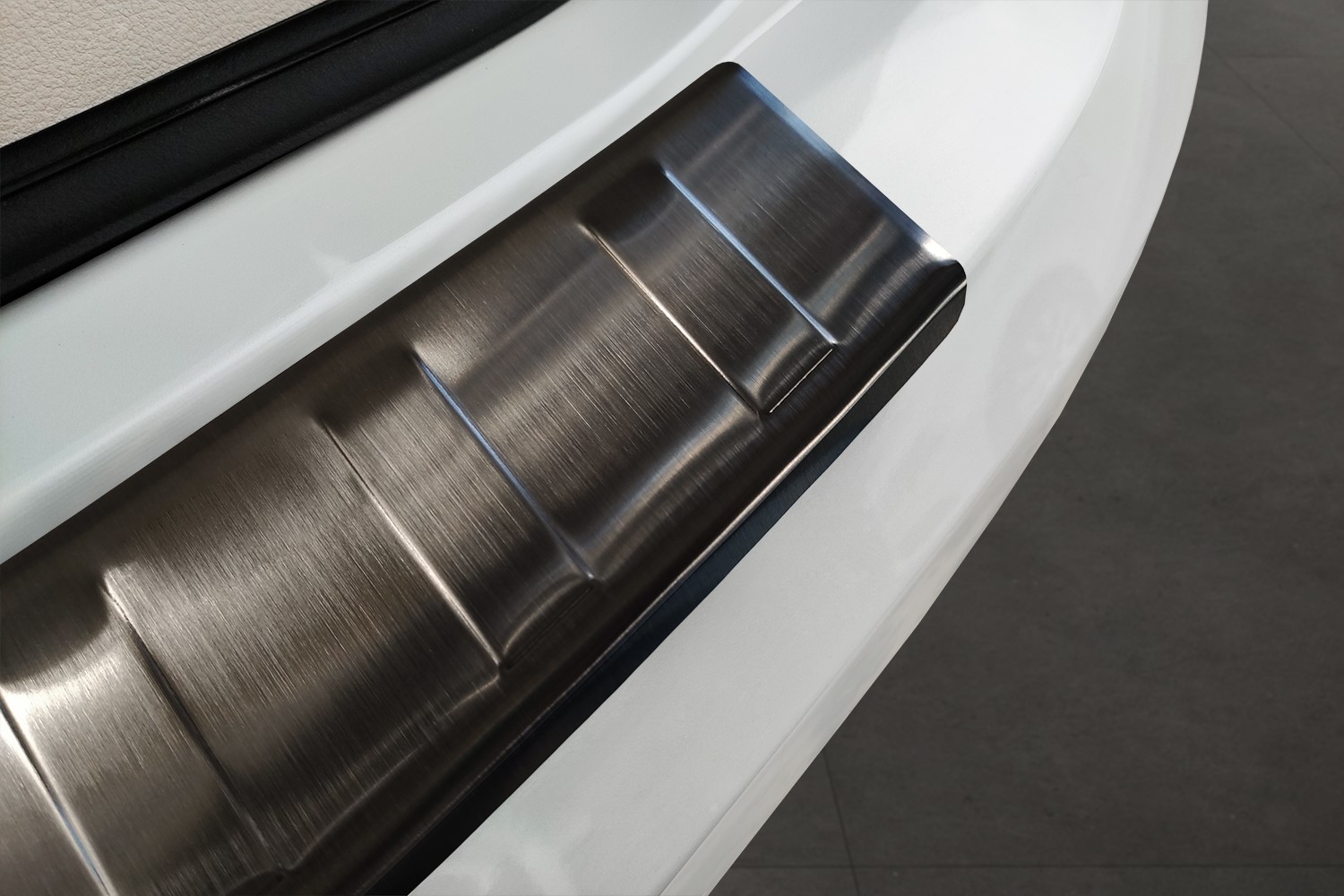 Bumperbeschermer BMW X6 (F16) 2014-2019 RVS geborsteld antraciet