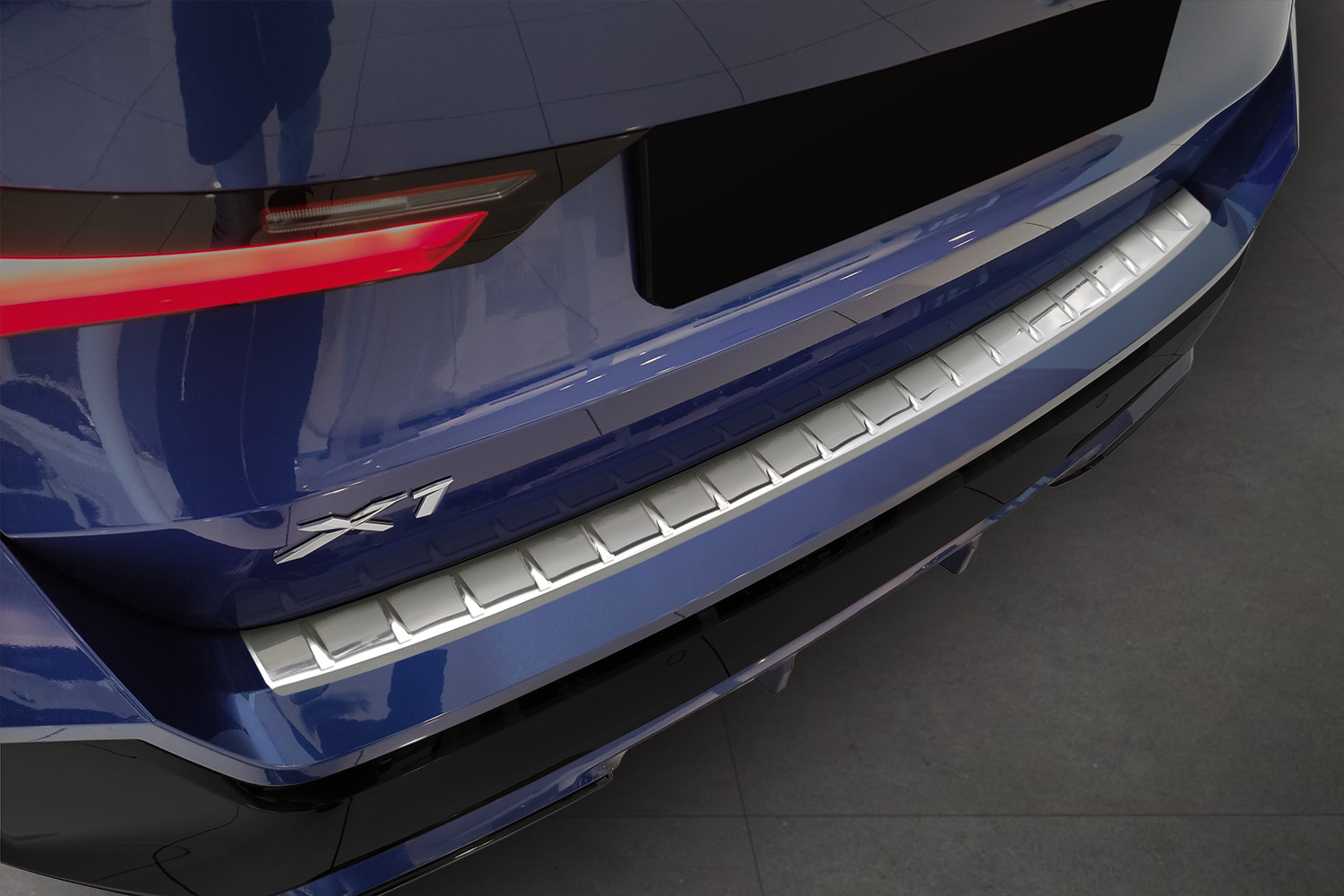 Protection de seuil de coffre convient à BMW X1 (U11) 2022-présent acier inox brossé
