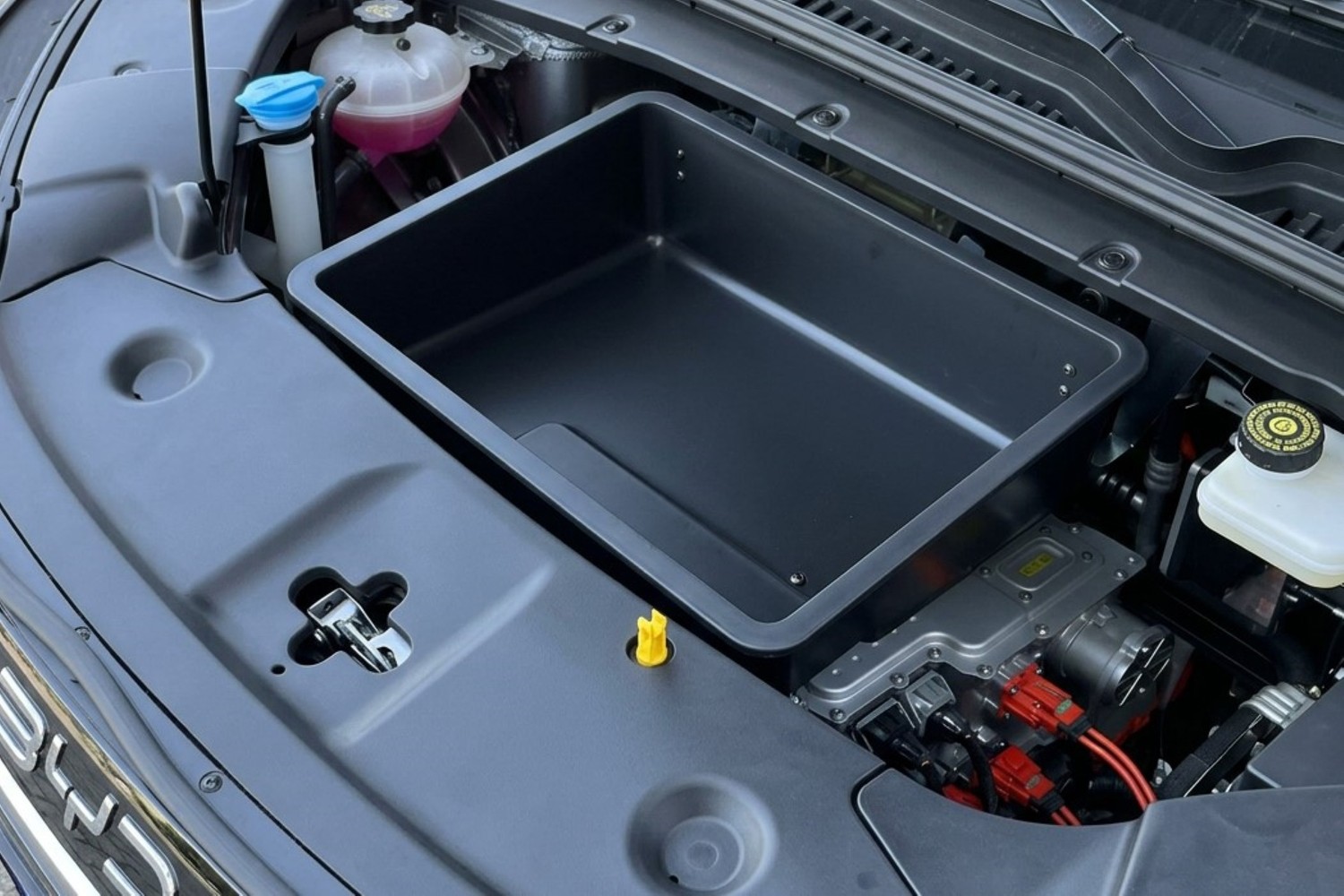 Frunk tray suitable for BYD Atto 2 2024 SUV (3) Frunk tray suitable for BYD Atto 2 2024 SUV (3)