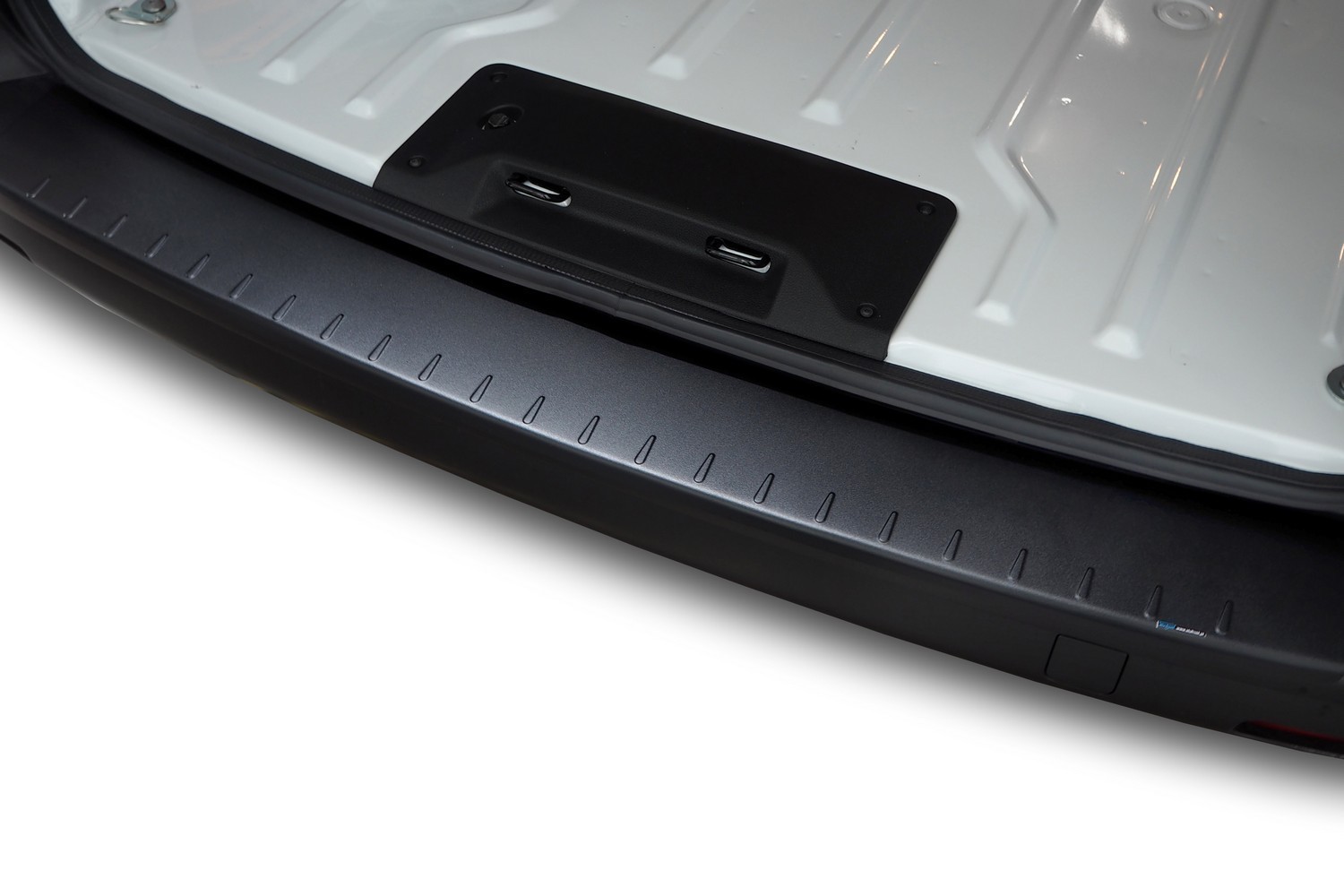 Ladekantenschutz passend für Citroën Jumpy III 2016-heute Aluminium mattschwarz