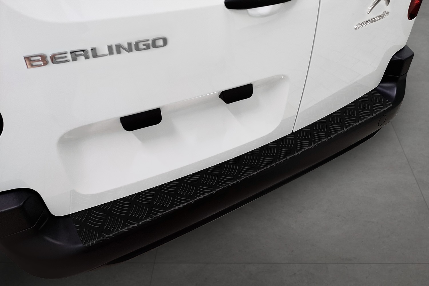 Ladekantenschutz passend für Citroën Berlingo III (K9) 2018-heute Aluminium Riffelblech mattschwarz