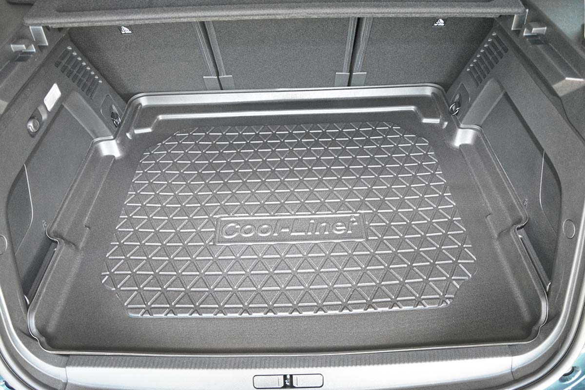 WillMaxMat Kofferraumwanne für Cadillac XT5, kein Rutschen auf dem  Kofferraum – maßgeschneiderte Kofferraummatte für jedes Wetter, Schwarz mit  schwarzen Nähten : : Auto & Motorrad