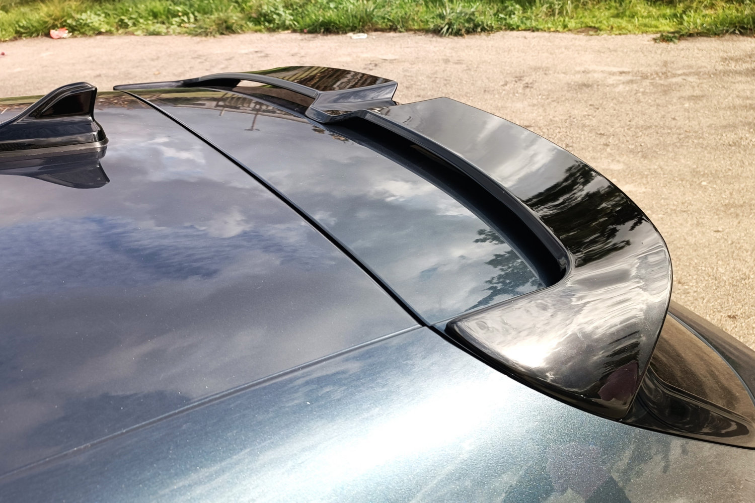 Roof spoiler suitable for Cupra Leon (KU) 2020-present 5-door hatchback