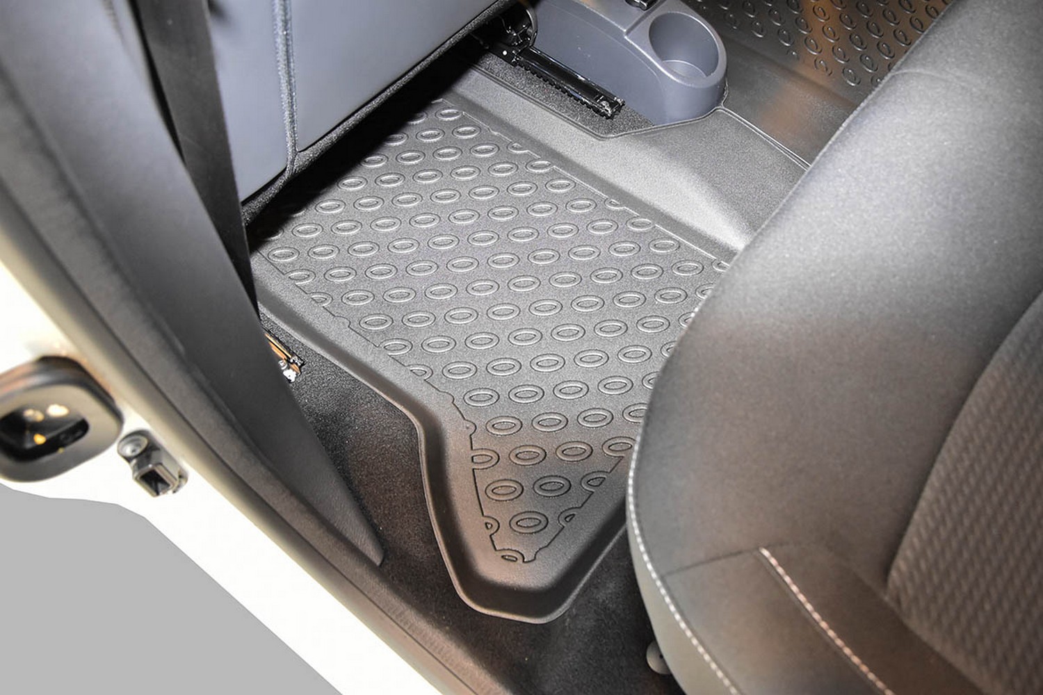 Car mats suitable for Dacia Dokker 2012-2021 Cool Liner PE/TPE rubber (DAC1DOFM-C) (4) Car mats suitable for Dacia Dokker 2012-2021 Cool Liner PE/TPE rubber (DAC1DOFM-C) (4)