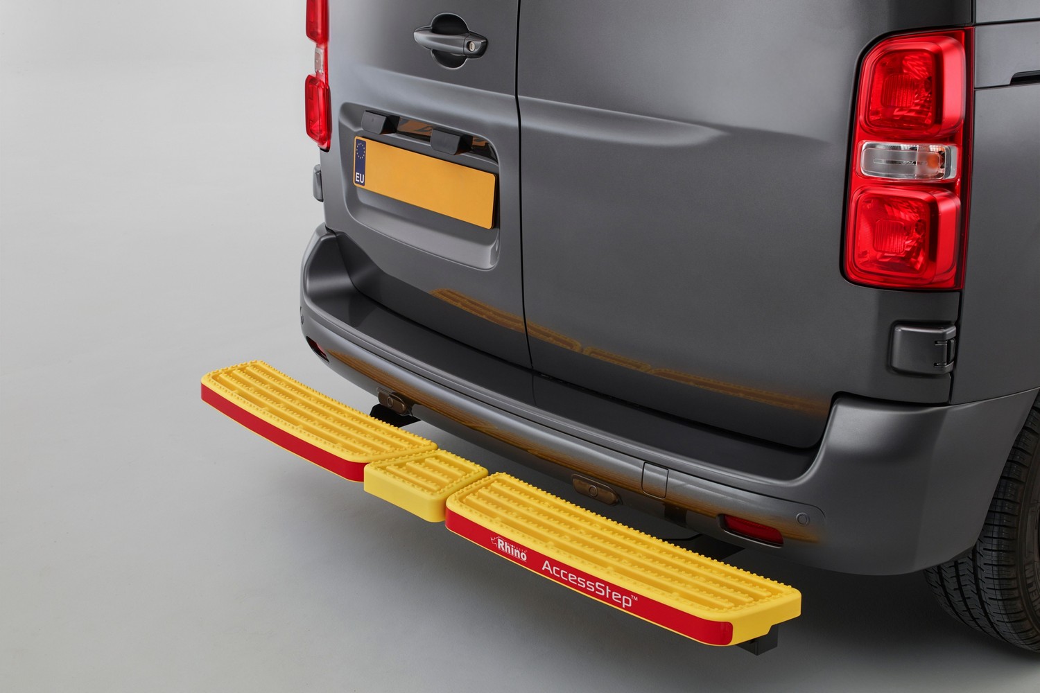 Heckstufe passend für Opel Vivaro B 2014-2019 Rhino AccessStep 3 Gelb Heckstufe passend für Opel Vivaro B 2014-2019 Rhino AccessStep 3 Gelb