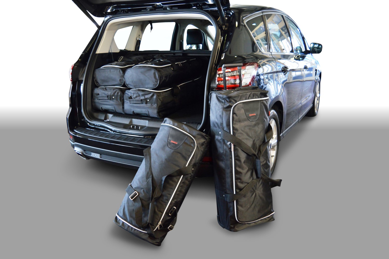 Travel bag set suitable for Ford S-Max II 2015-present