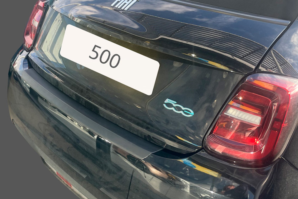 Protection de seuil de coffre convient à Fiat 500e 2020-présent 3 portes bicorps ABS - noir mat
