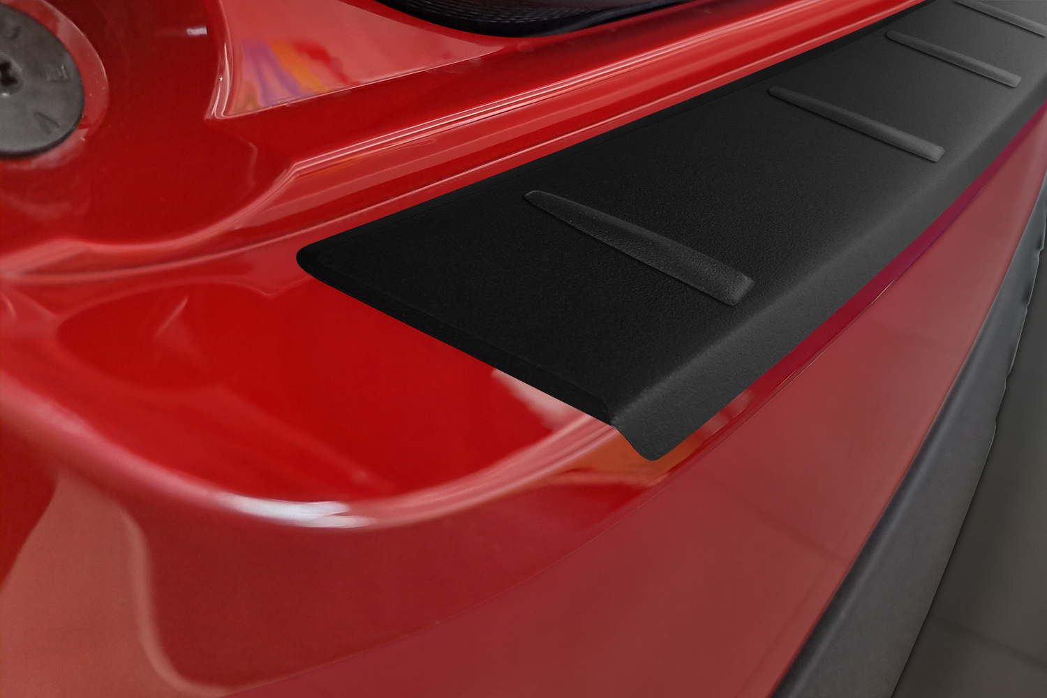 Protection de seuil de coffre convient à Fiat 600 2023-présent acier inox noir mat