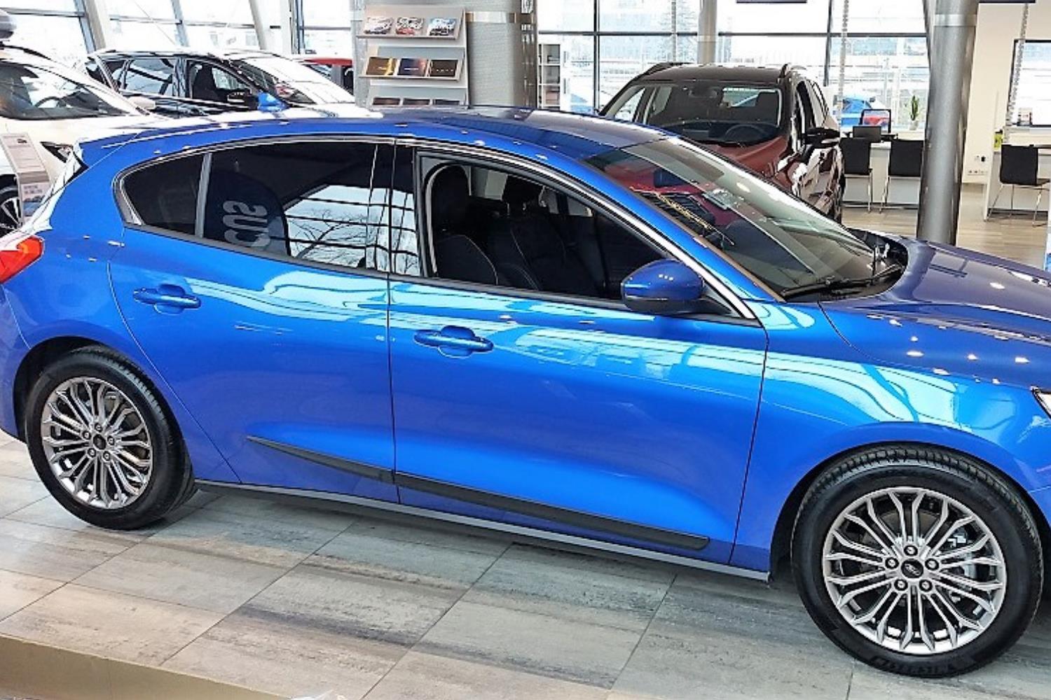 Door protectors suitable for Ford Focus IV 2018-present 5-door hatchback set