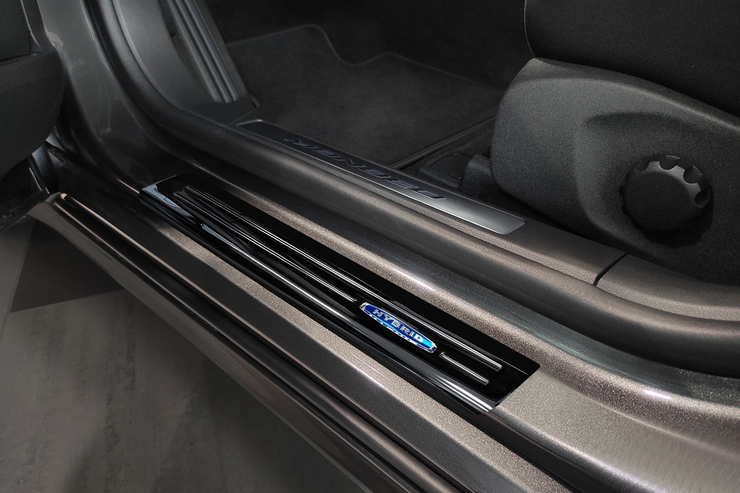 Door sill plates suitable for Ford Mondeo V 2014-2022 wagon stainless steel high gloss anthracite 4 pieces