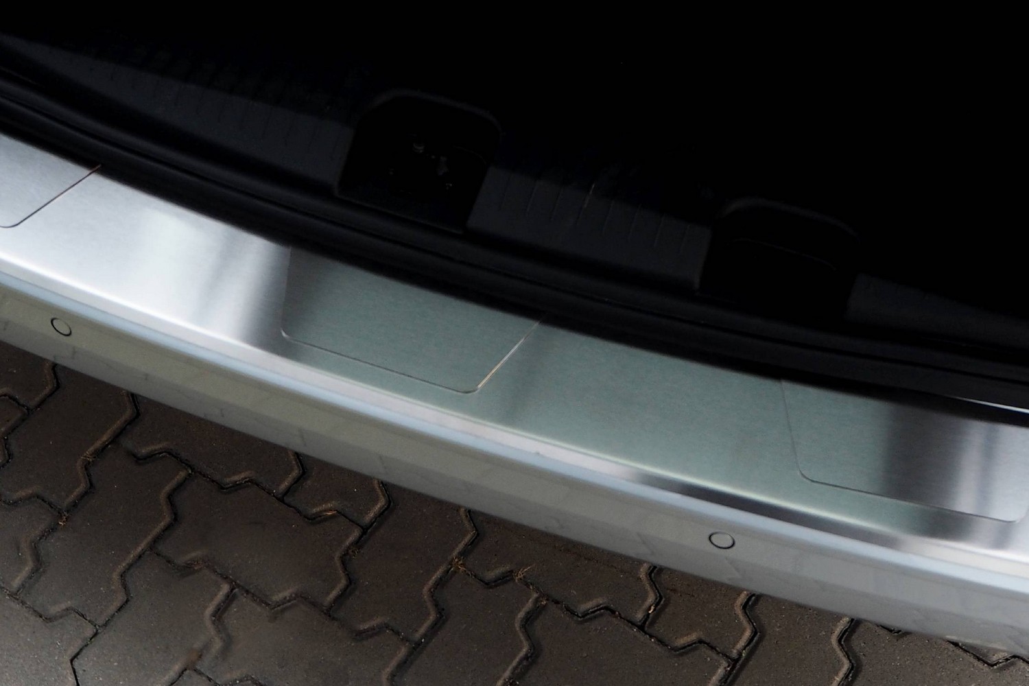 Protection de seuil de coffre convient à Ford Tourneo Connect III 2022-présent acier inox brossé