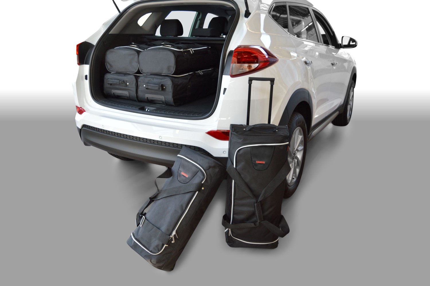 Boot liner Hyundai Tucson (TL) Carbox Yoursize