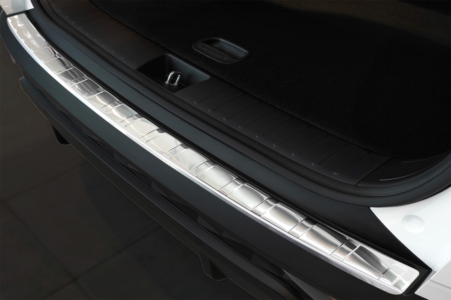 Rear bumper protector Hyundai Tucson (NX4) 2020-present stainless steel