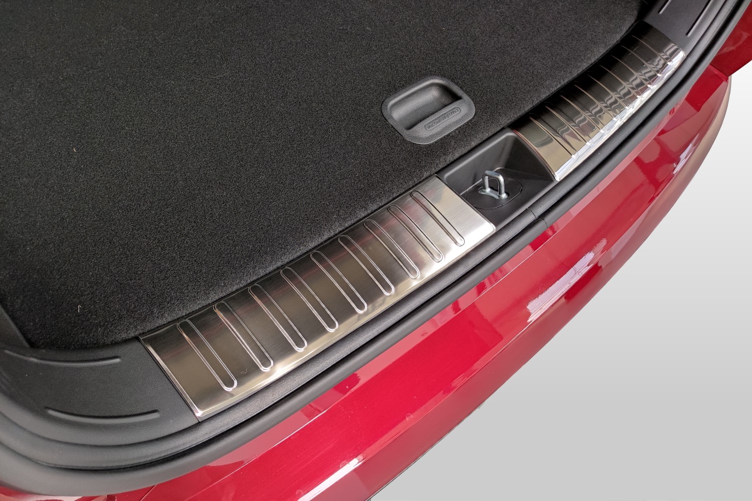 Kofferraumwanne für Hyundai Tucson III NX4 SUV (12.2020-.) -  Kofferraummatte rutschfest Schutzmatt - Aristar - Guardliner - obere  Ladefläche; Varioboden im hoechsten Ebene; rechte Ausbuchtung bei Modellen  mit Subwoofer; auch fuer Hybrid