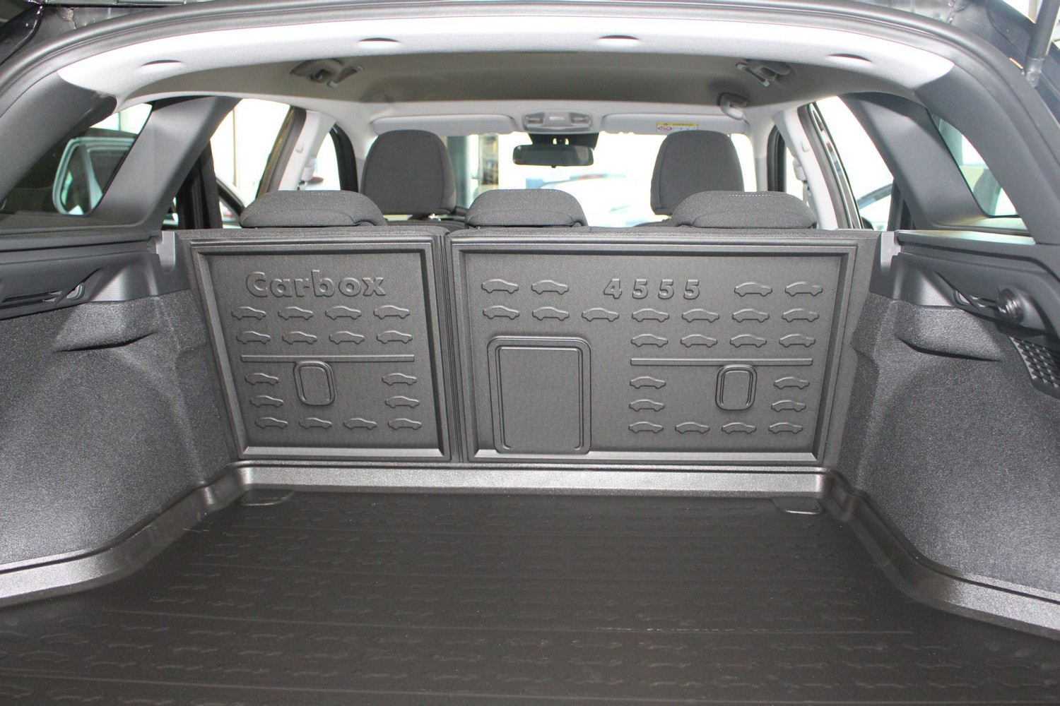 Achterbank rugleuning beschermer geschikt voor Hyundai i30 (PD) 2017-heden wagon Carbox Form2Flex PE rubber