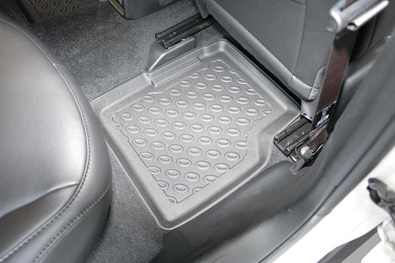 Car mats suitable for Jeep Compass (MP) 2017-present Cool Liner PE/TPE rubber (JEE1COFM-C) (5) Car mats suitable for Jeep Compass (MP) 2017-present Cool Liner PE/TPE rubber (JEE1COFM-C) (5)