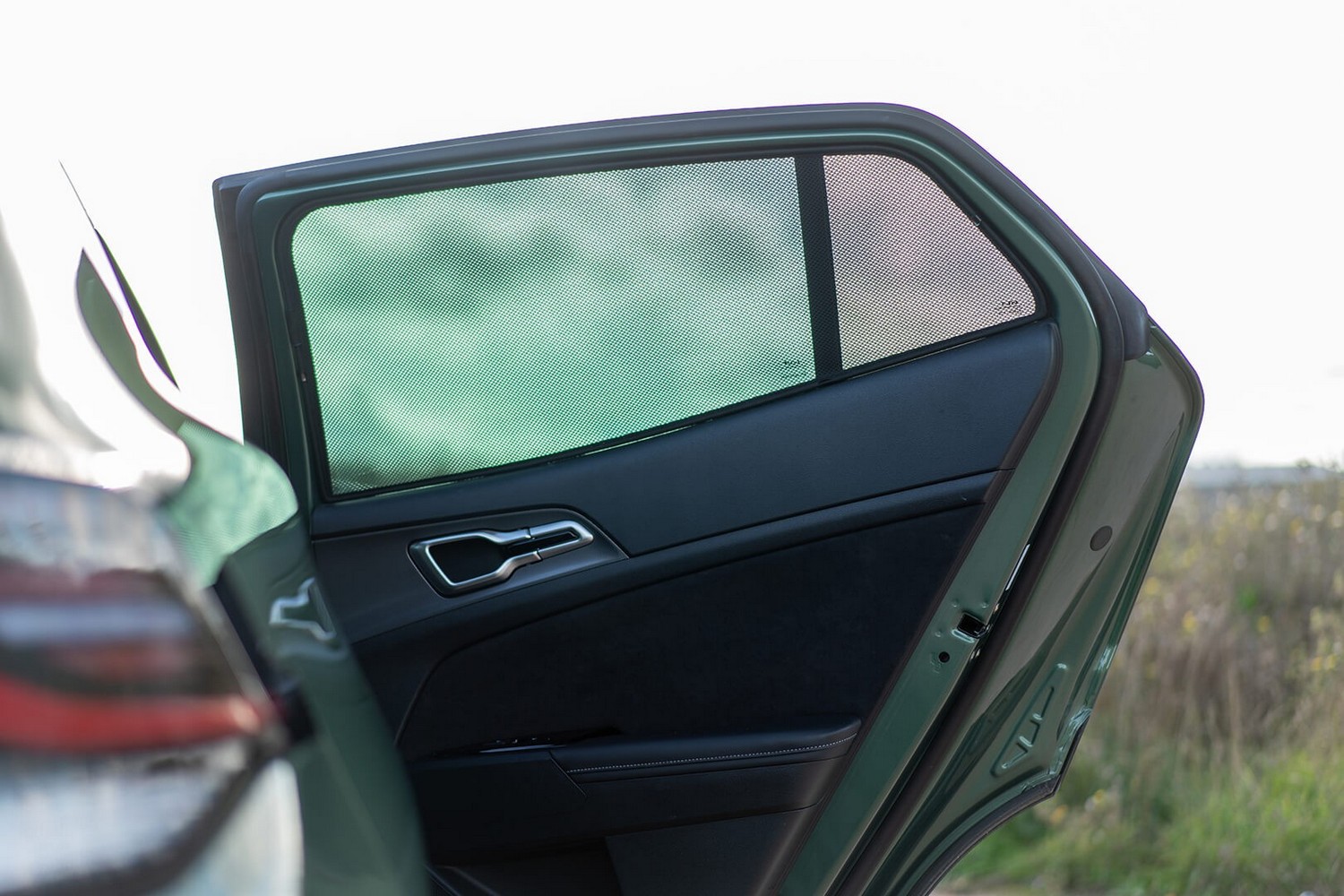 Sun shades suitable for Kia Sportage V (NQ5) 2021-present Car Shades - rear side doors