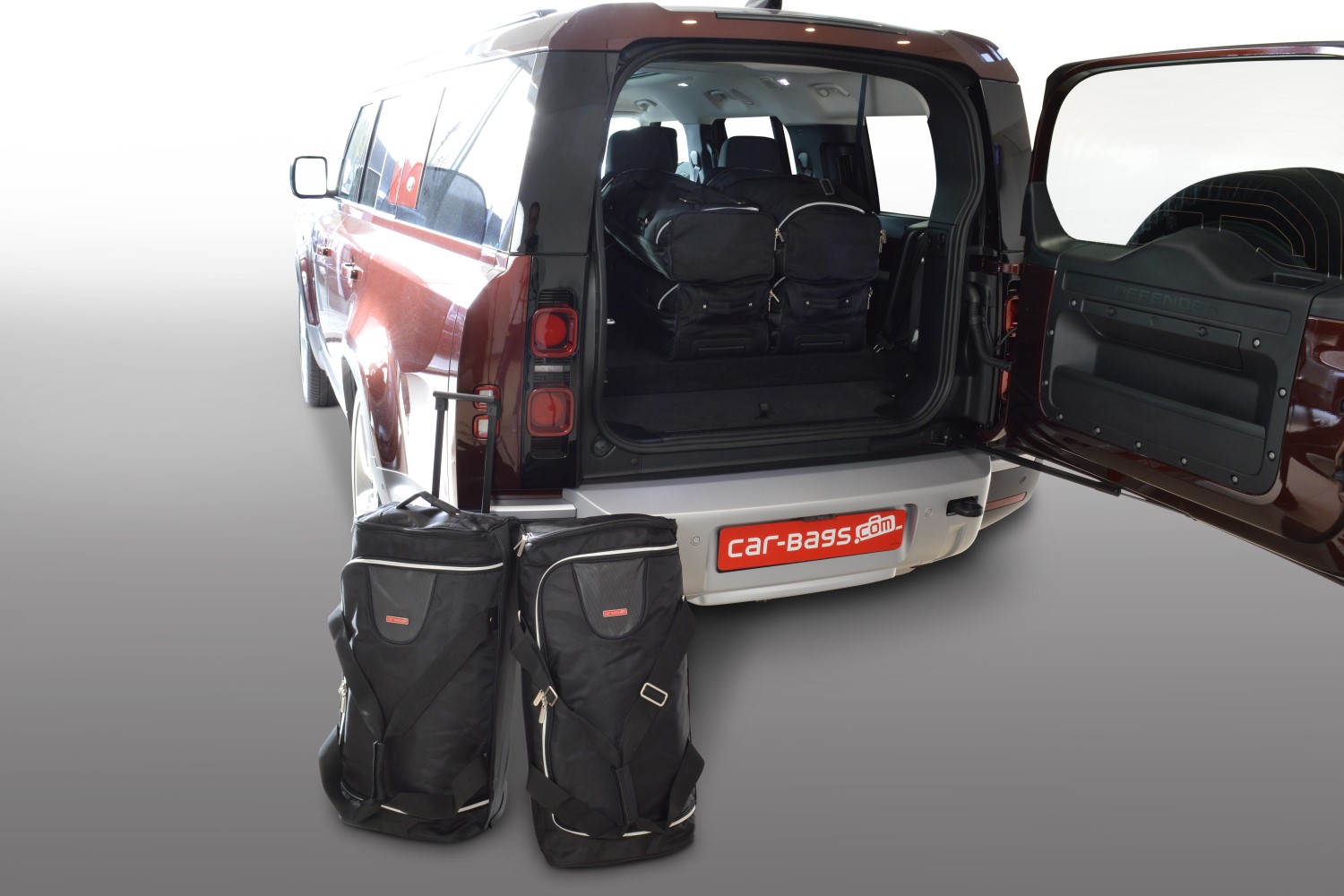 Travel bag set suitable for Land Rover Defender 130 (L663) 2020-present
