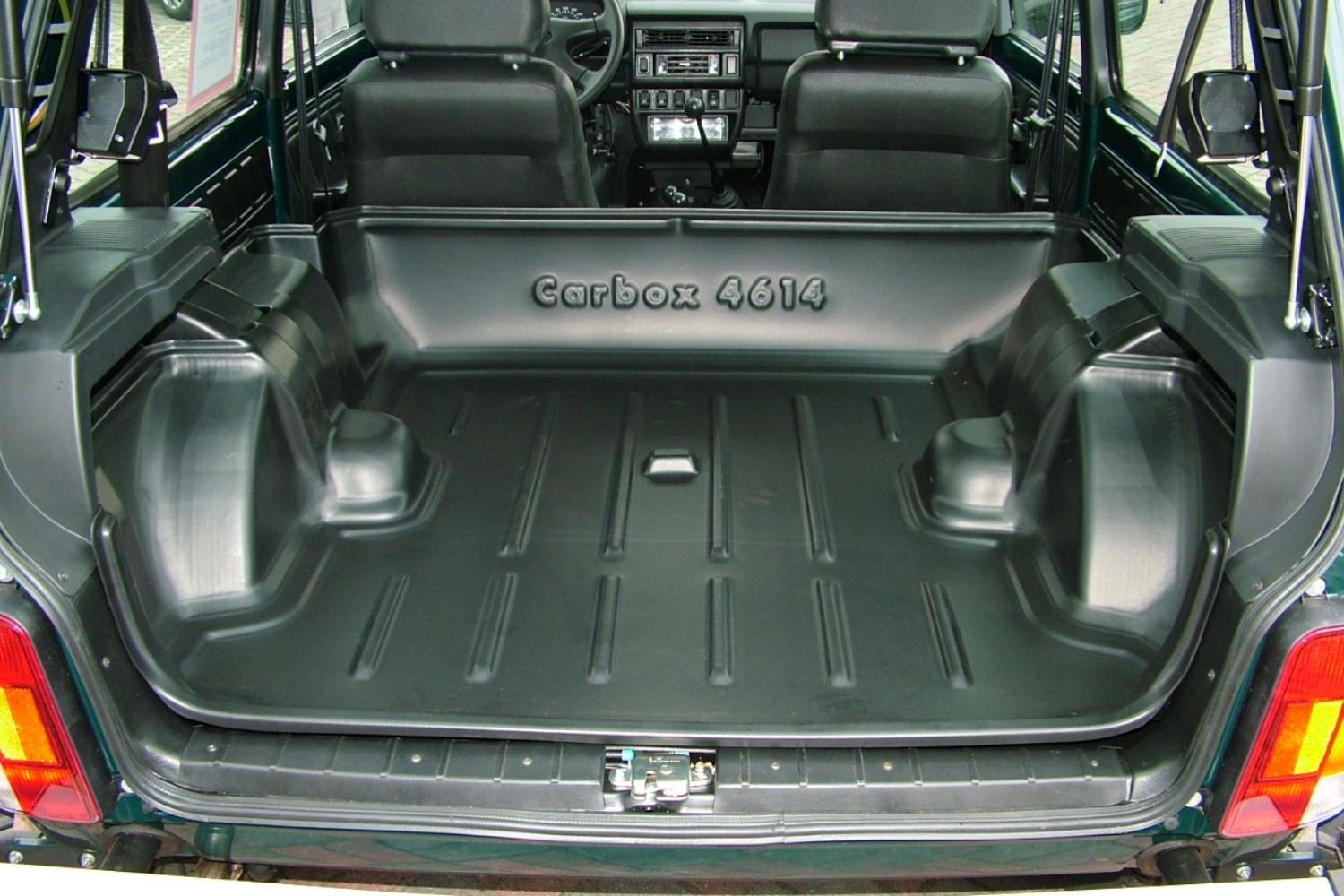 Kofferraumwanne Lada Niva 2010-2014 Carbox Classic hochwandig