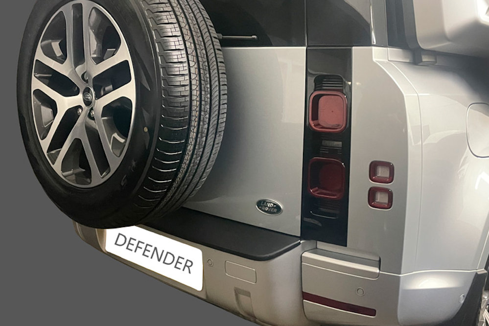 Protection de seuil de coffre Land Rover Defender (L663) 2020-présent ABS - noir mat