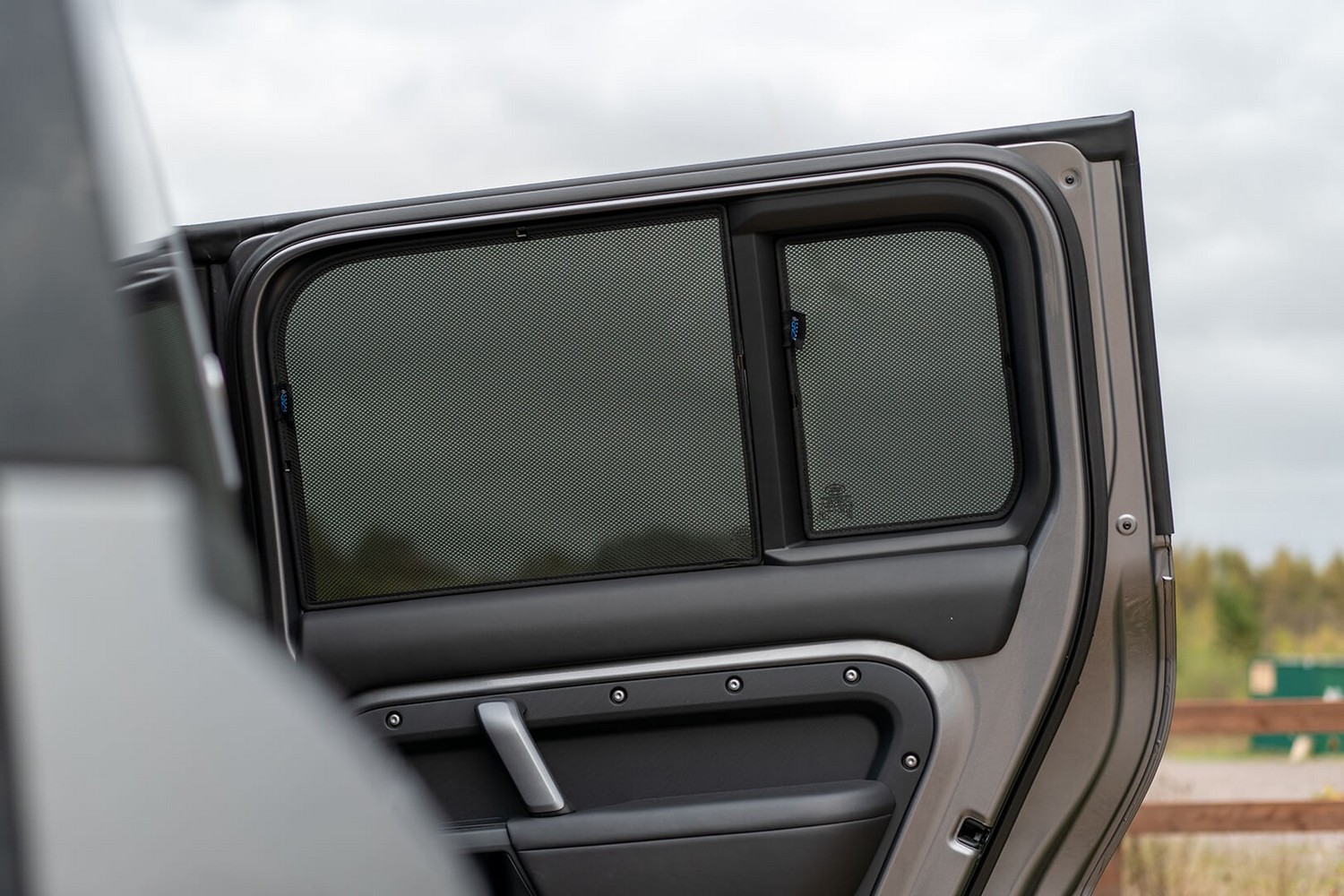 Sonnenschutz passend für Land Rover Defender 110 (L663) 2020-heute Car Shades - hintere Seitentüren