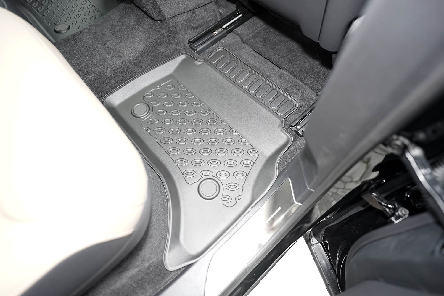 Car mats suitable for Range Rover Sport III (L461) 2022-present Cool Liner PE/TPE rubber (LRO1RSFM-C) (5) Car mats suitable for Range Rover Sport III (L461) 2022-present Cool Liner PE/TPE rubber (LRO1RSFM-C) (5)