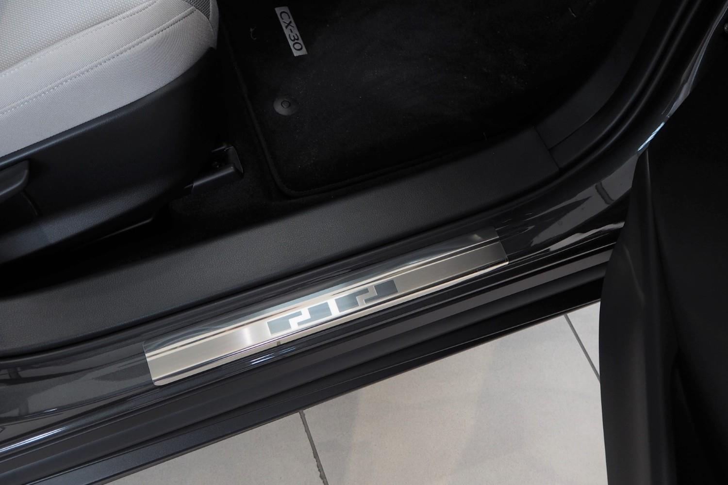 Seuils de portes Mazda CX-30 (DM) 2019-présent acier inox brossé