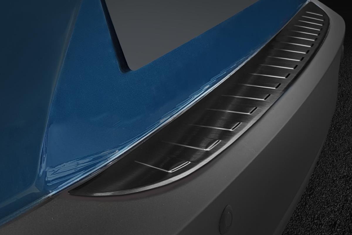 Protection de seuil de coffre Mazda CX-3 2015-2022 acier inox brossé anthracite