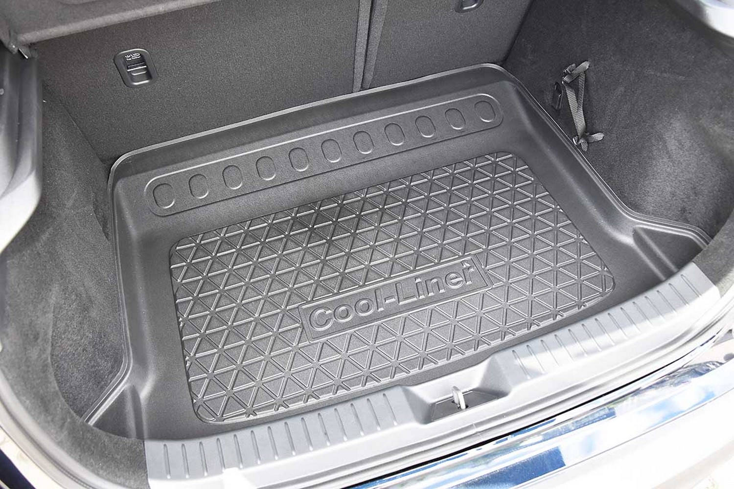 Boot mat suitable for Mazda CX-30 (DM) 2019-present Cool Liner anti slip PE/TPE rubber (MAZ3C3TM-C) (4) Boot mat suitable for Mazda CX-30 (DM) 2019-present Cool Liner anti slip PE/TPE rubber (MAZ3C3TM-C) (4)