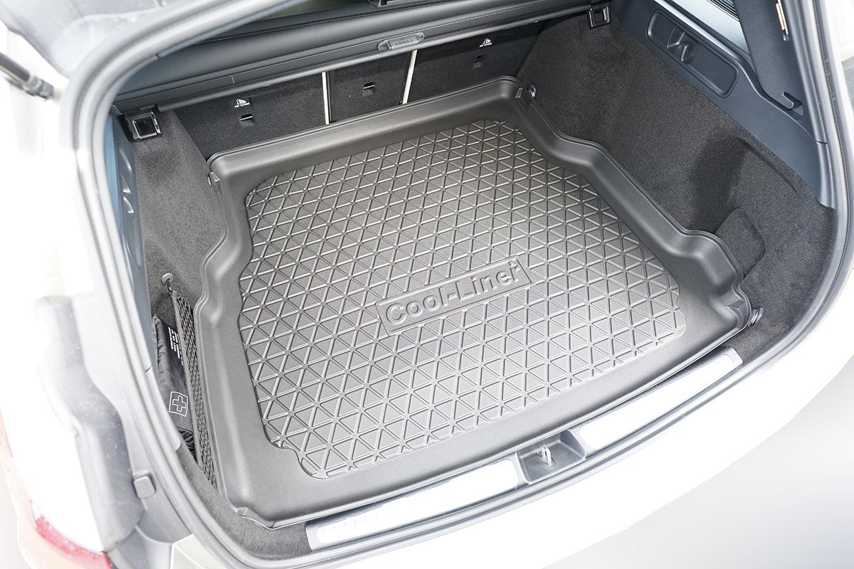 Kofferbakmat geschikt voor Mercedes-Benz C-Klasse (W206) 2021-heden 4-deurs sedan Cool Liner anti-slip PE/TPE rubber