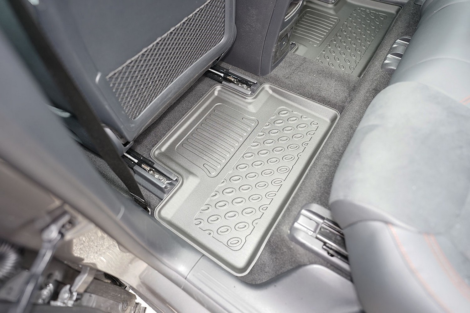 Car mats suitable for Mercedes-Benz EQB (X243) 2021-present Cool Liner PE/TPE rubber (MB1QBFM-C) (4) Car mats suitable for Mercedes-Benz EQB (X243) 2021-present Cool Liner PE/TPE rubber (MB1QBFM-C) (4)