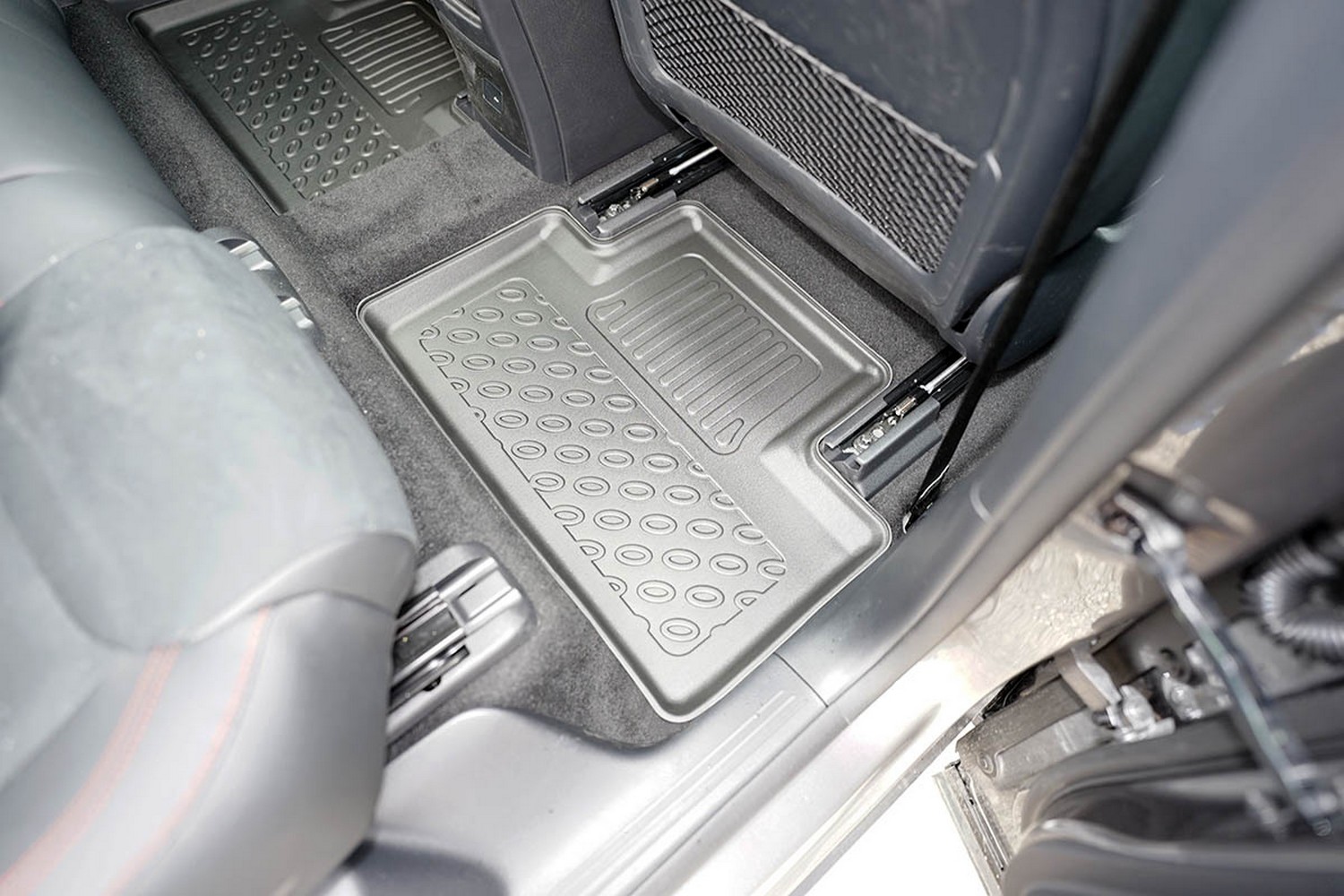 Car mats suitable for Mercedes-Benz EQB (X243) 2021-present Cool Liner PE/TPE rubber (MB1QBFM-C) (5) Car mats suitable for Mercedes-Benz EQB (X243) 2021-present Cool Liner PE/TPE rubber (MB1QBFM-C) (5)