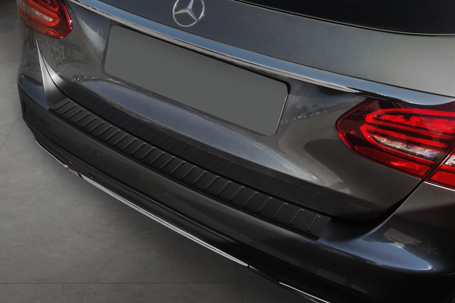 Ladekantenschutz anthrazit matt CarParts-Expert Edelstahl (W205) | Mercedes-Benz C-Klasse